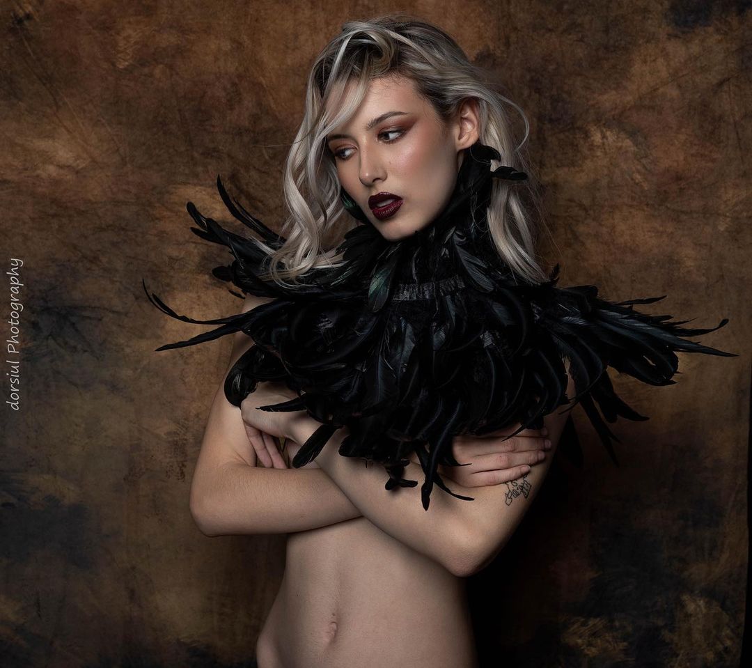 模特儿《Andrea Cano》写真作品 清凉不失时尚奶香四溢-吾尤客