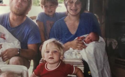 《制造杀人犯Making a Murderer》第一集剧情介绍-吾尤客