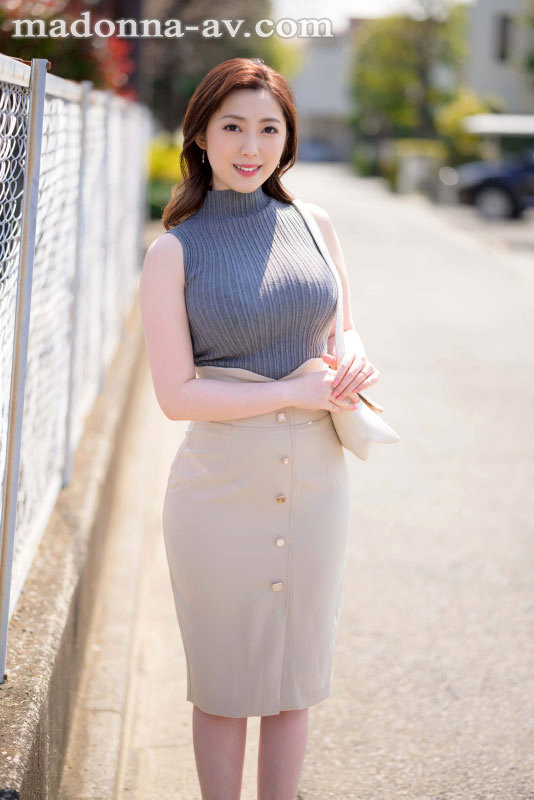 君塚ひなた(君塚日向,Kimitsuka-Hinata)出道作品JUQ-033介绍及封面预览-图片3