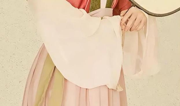 古人大袖子怎么装东西？不会掉出来吗？-吾尤客