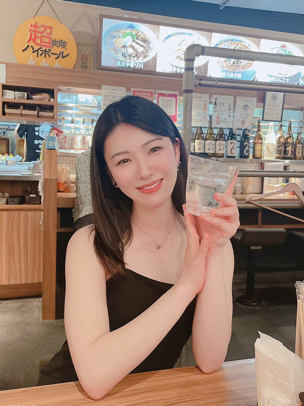 网页设计美女工程师《响花莲》精选作品推荐介绍及封面预览-吾尤客