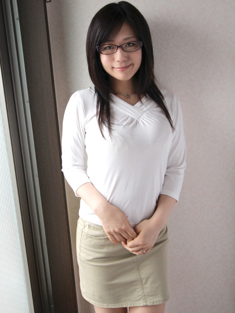 人妻系女星《日向实》精选作品推荐介绍及封面预览-吾尤客